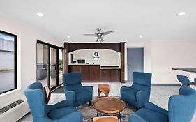 Quality Inn & Suites Monticello